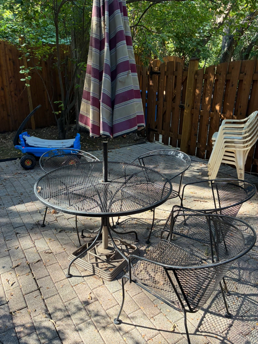 Outdoor Metal Patio Table & Chairs