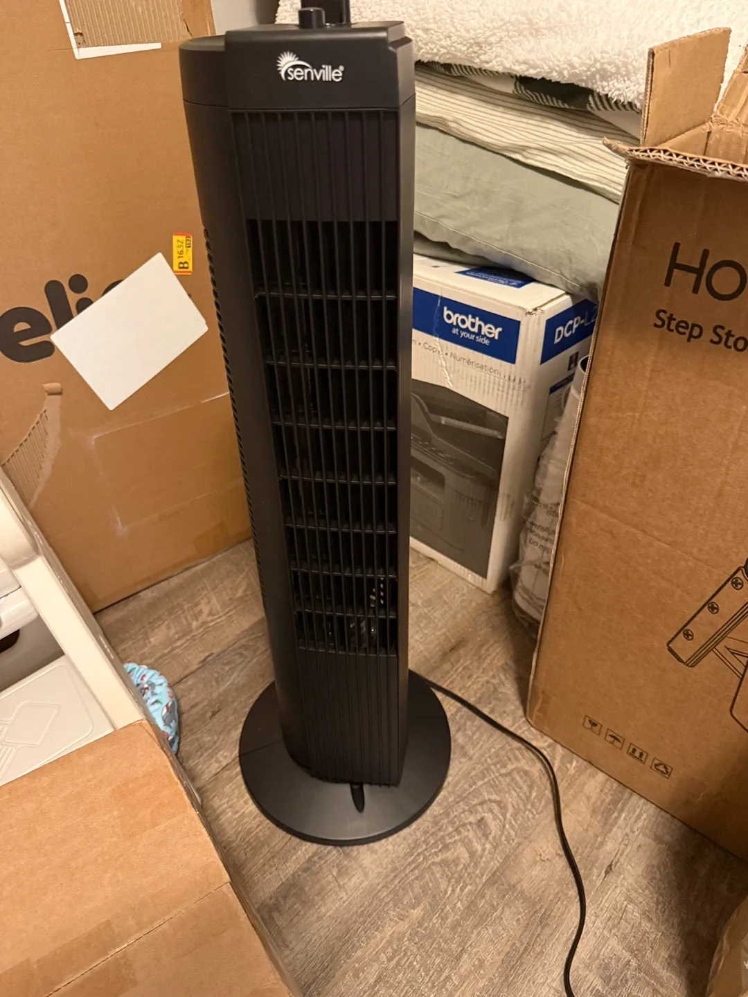 Senville Black Oscillating Tower Fan image indicator(8)