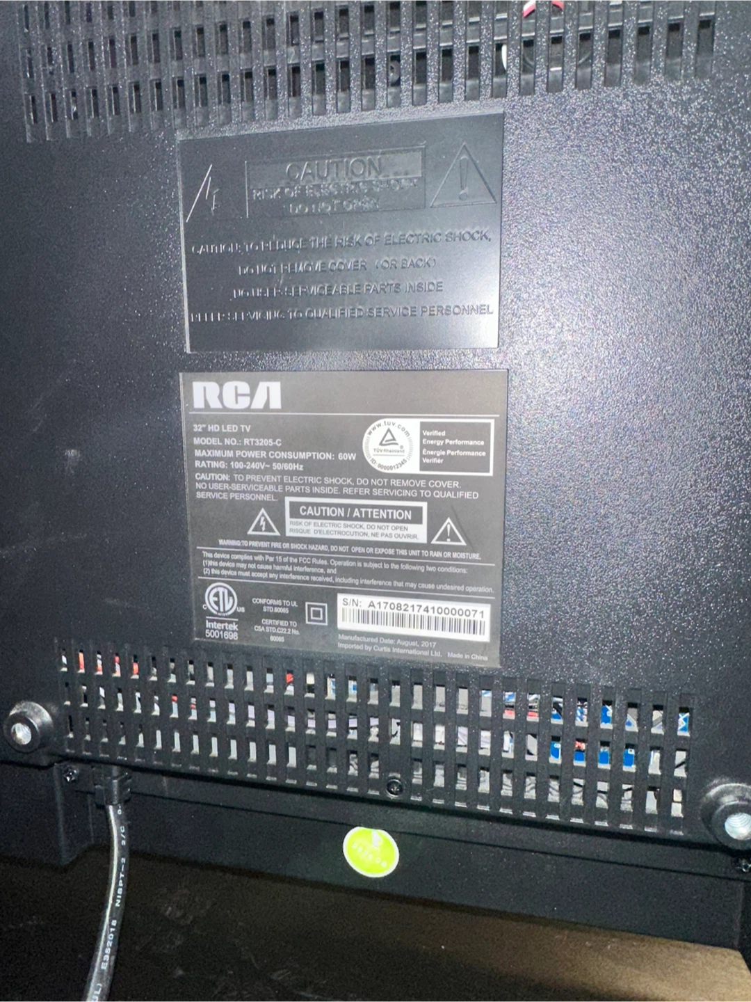 RCA 32" HD LED TV - Great Condition! - photo 2