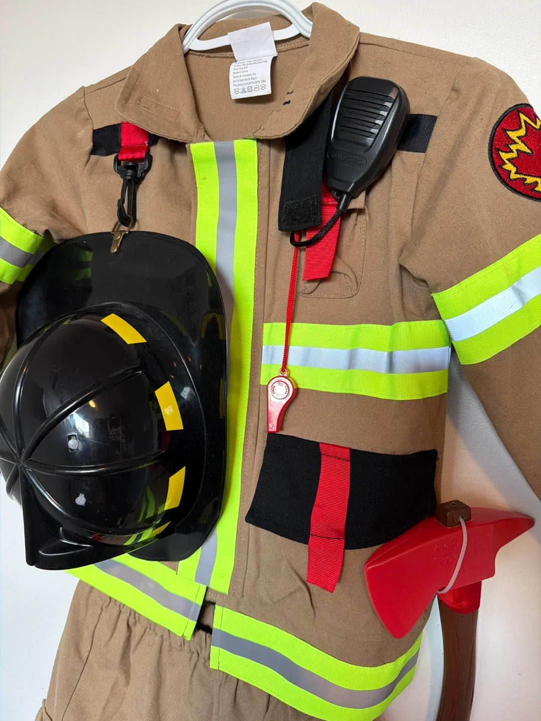 Kid’s Firefighter Costume Set with Toy Accessories 🧡 image indicator(2)