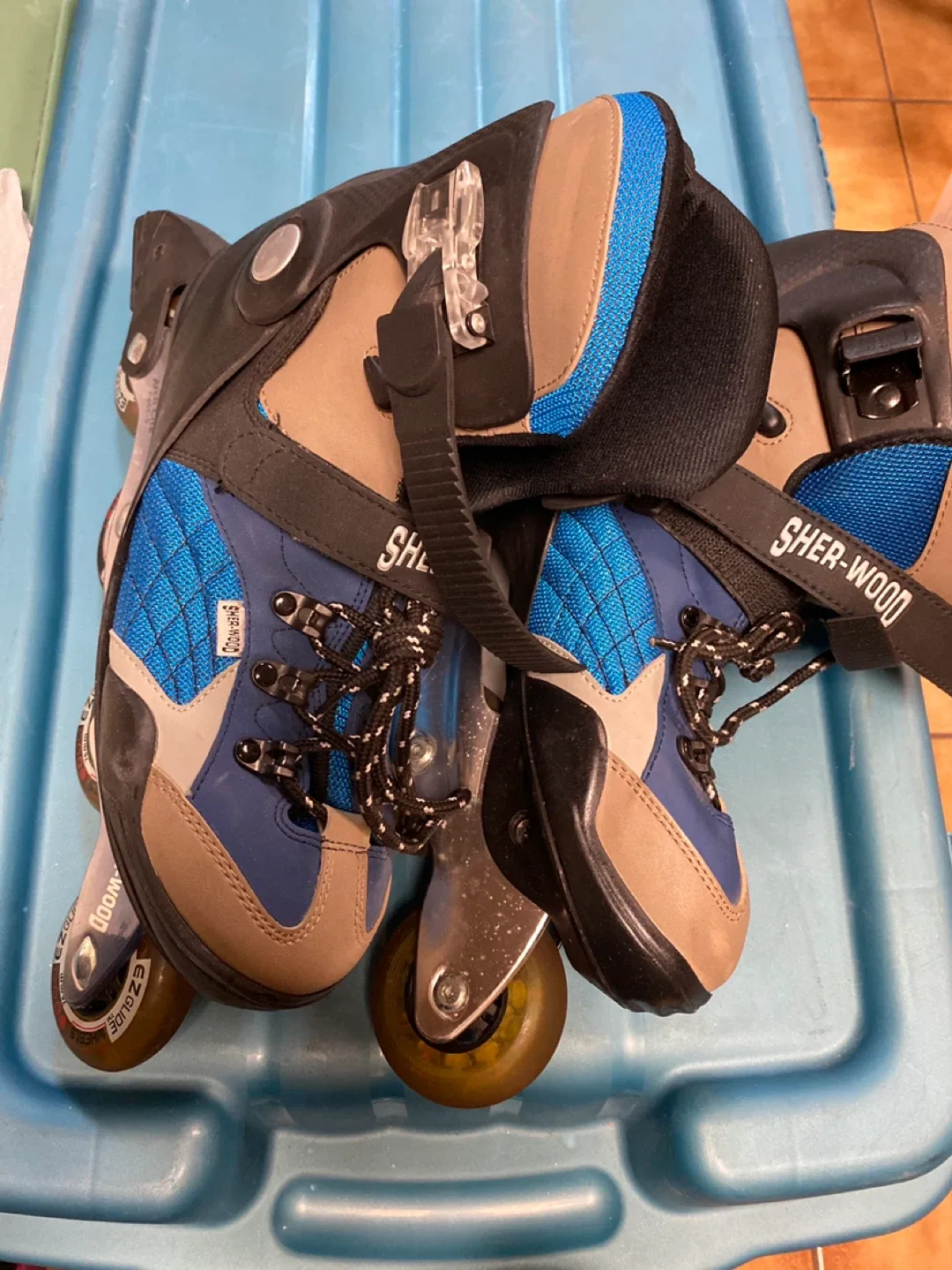 Mens Rollerblades Sher-Wood EZ Glides Size 10 thumbnail