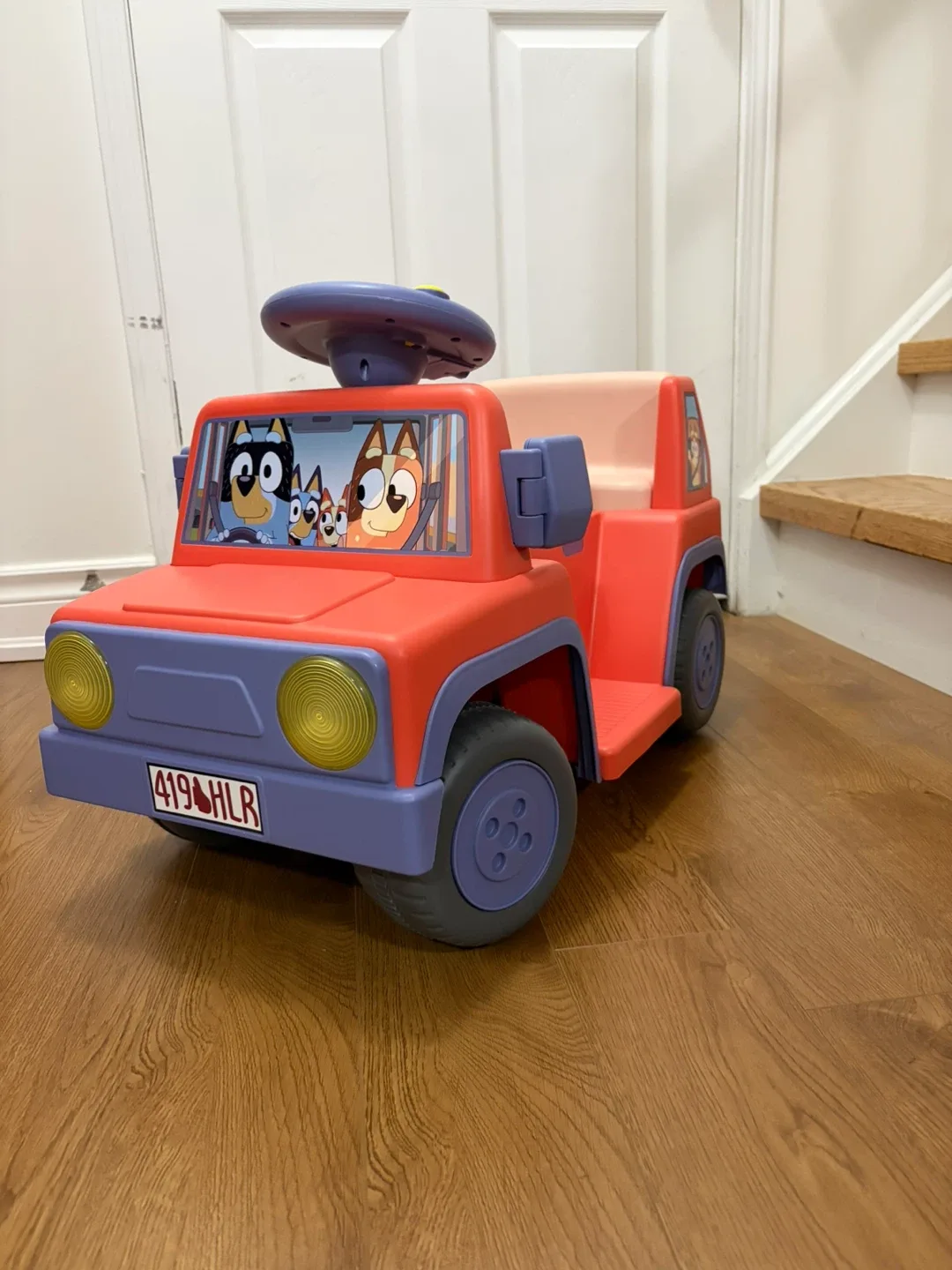 Bluey Ride-On Car image indicator(2)