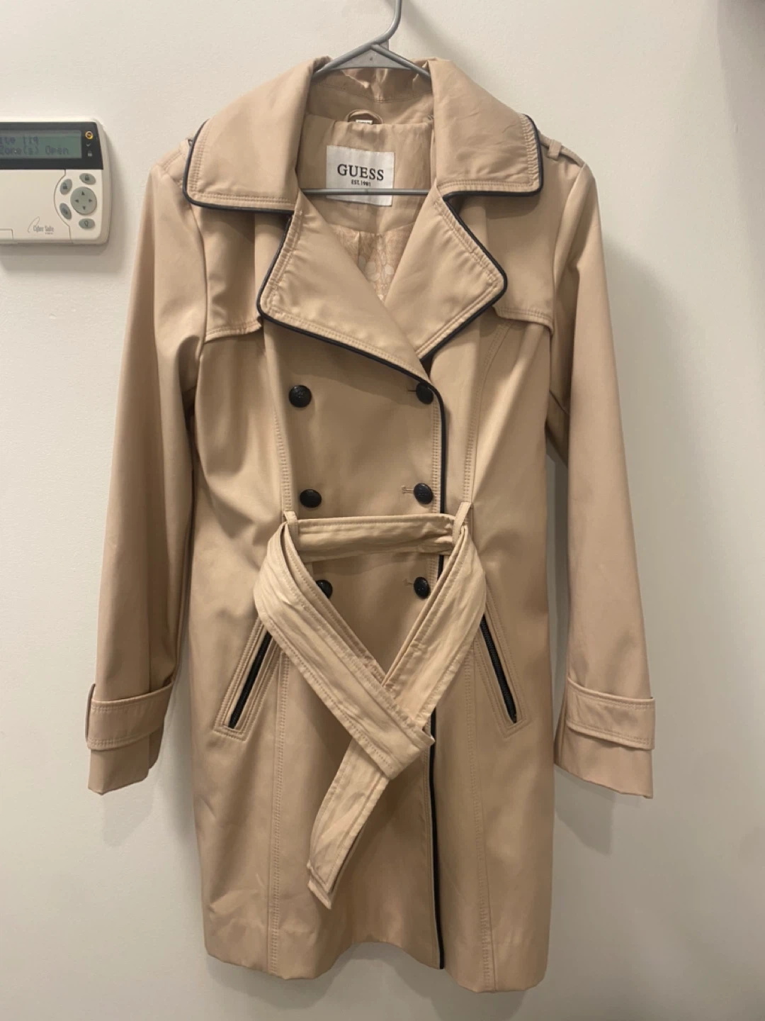 Guess Beige Trench Coat - photo 3