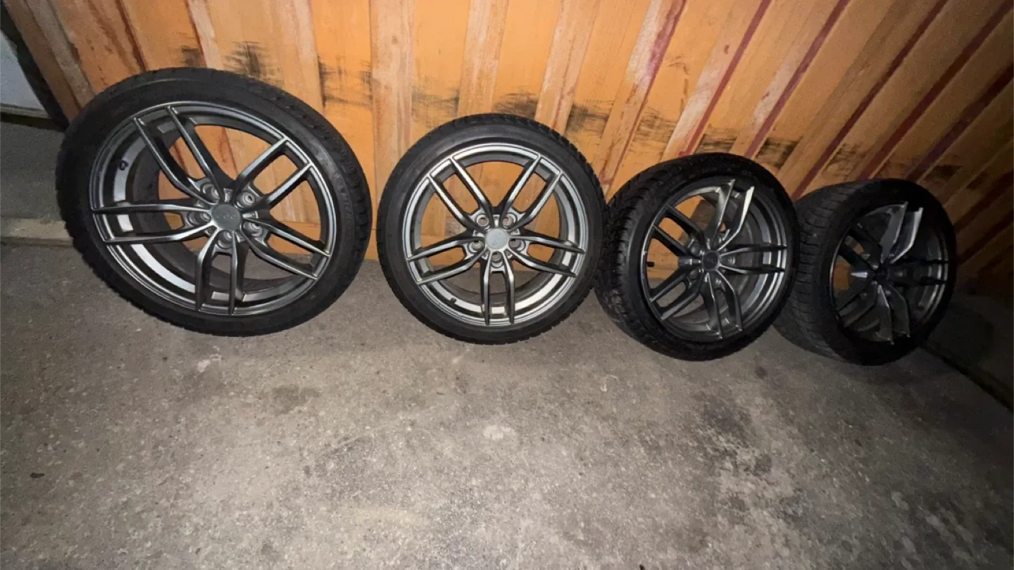 225/40R18 Mercedes cla 250 rims with Micheline winter tires image indicator(5)