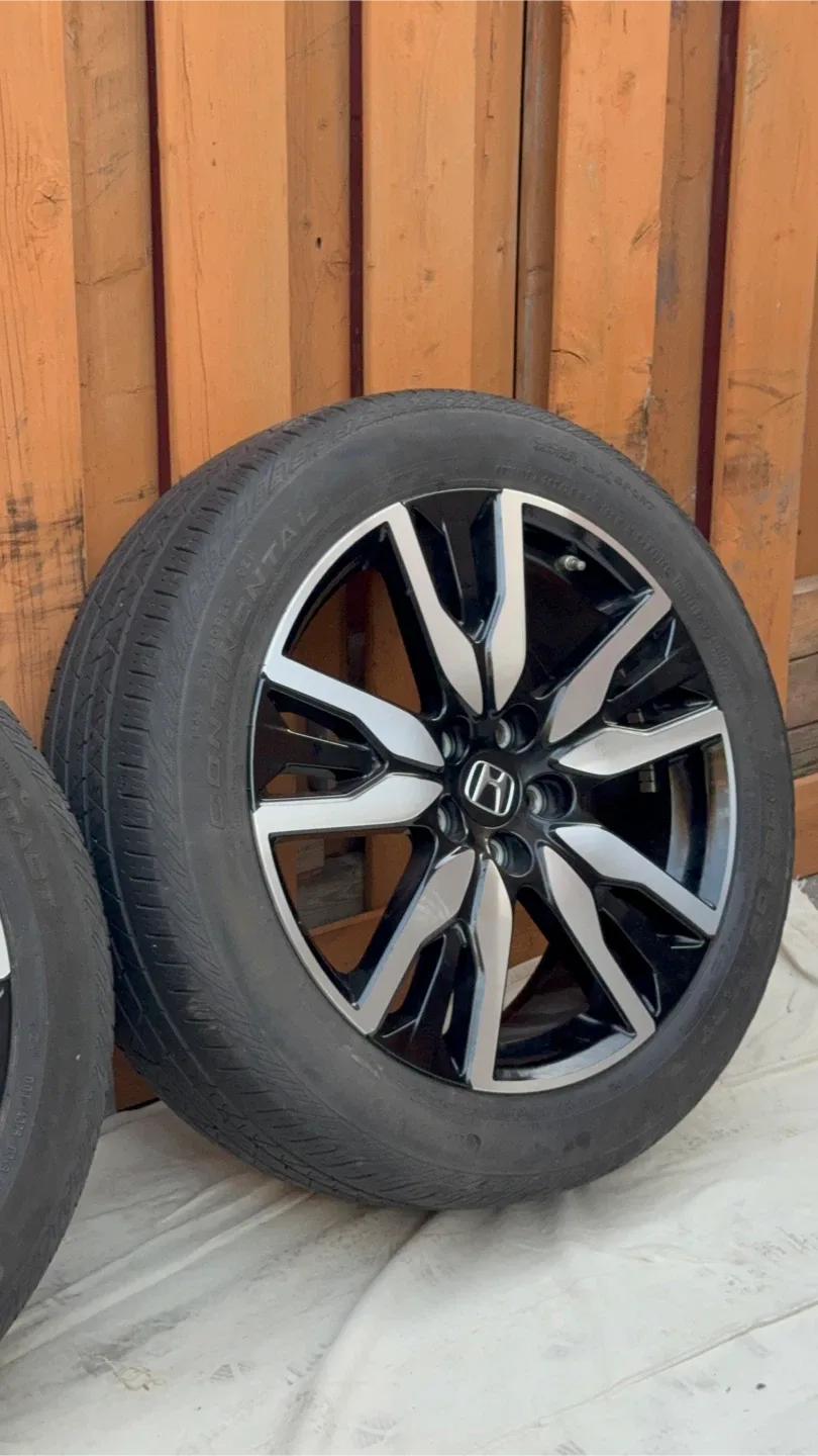 245/50r20 Honda pilot luxurious 20 inch rims image indicator(3)