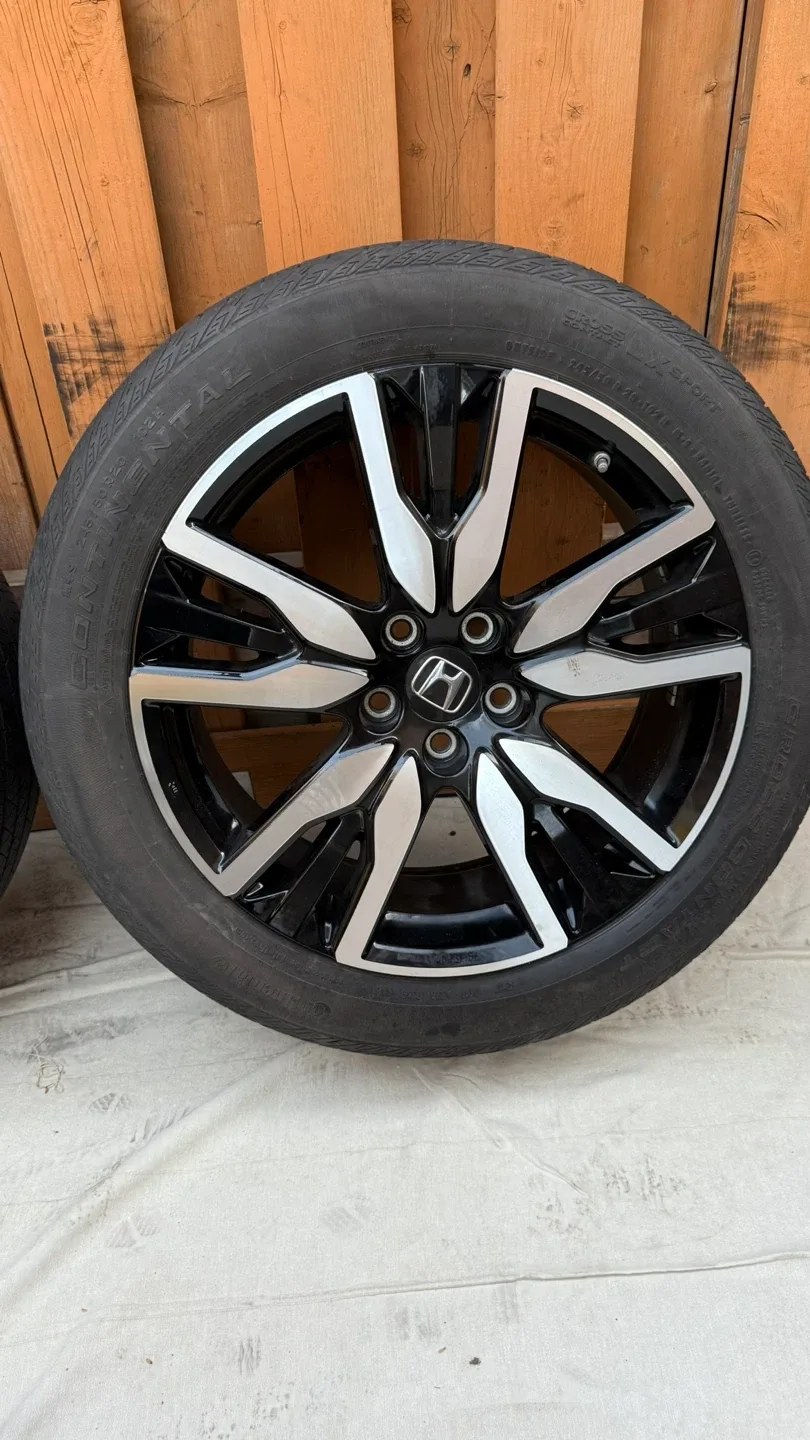 245/50r20 Honda pilot luxurious 20 inch rims image indicator(2)