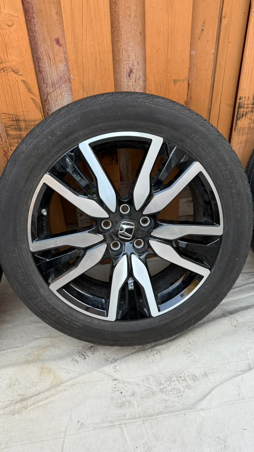 245/50r20 Honda pilot luxurious 20 inch rims image indicator(5)