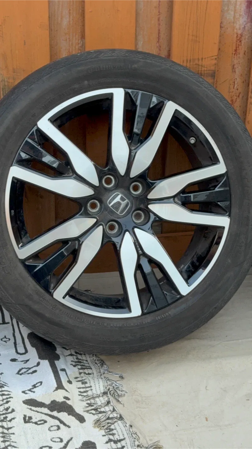 245/50r20 Honda pilot luxurious 20 inch rims image indicator(4)