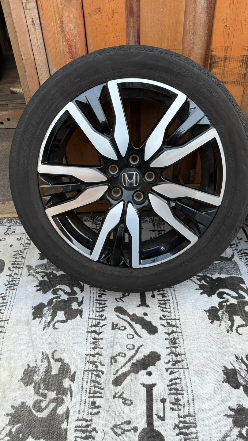 245/50r20 Honda pilot luxurious 20 inch rims image indicator(7)