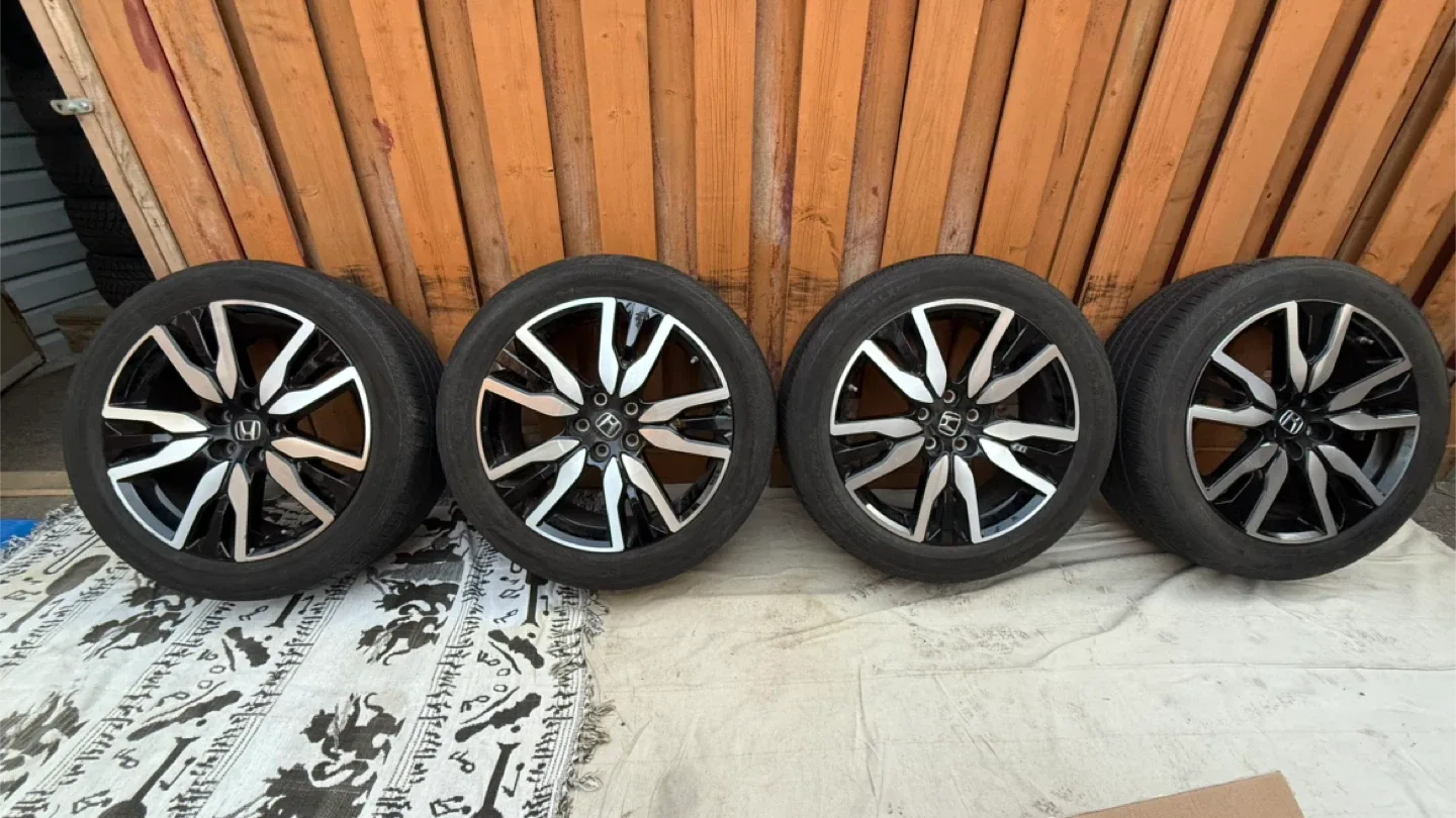 245/50r20 Honda pilot luxurious 20 inch rims image indicator(8)