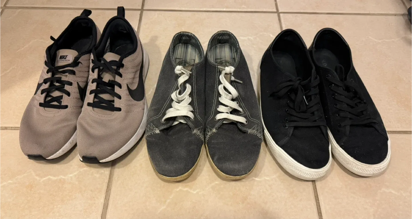 FREE Men’s Shoes - Size 9 thumbnail
