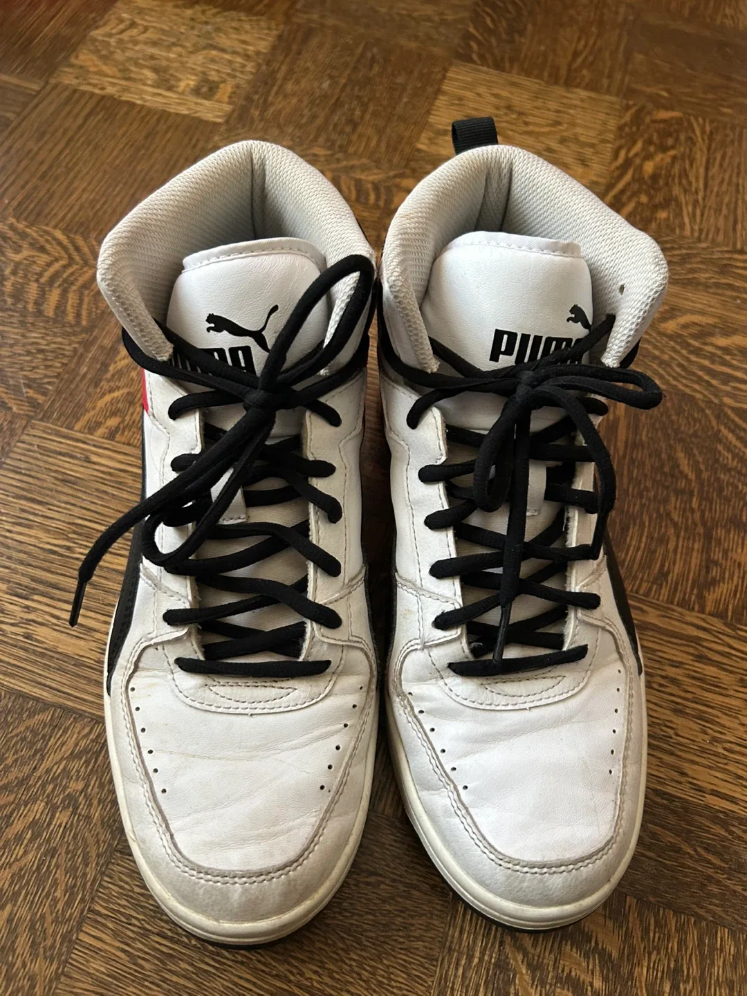 Puma Sneakers size 7 image indicator(2)