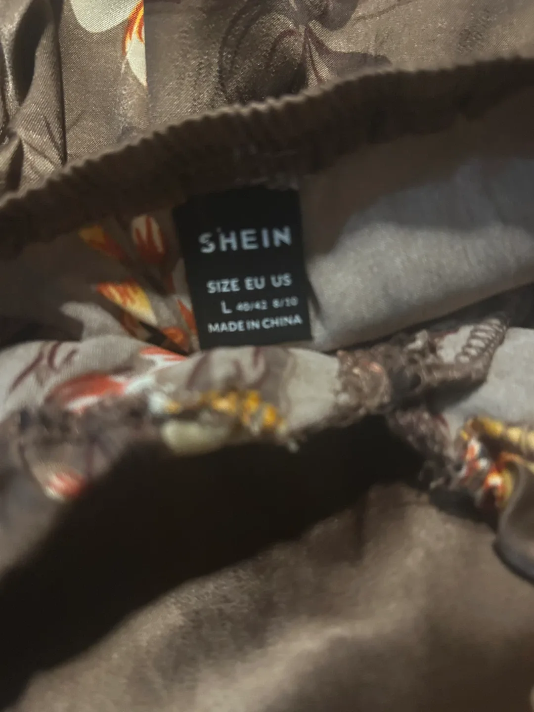 Shein Floral Print Dress - Size L image indicator(2)