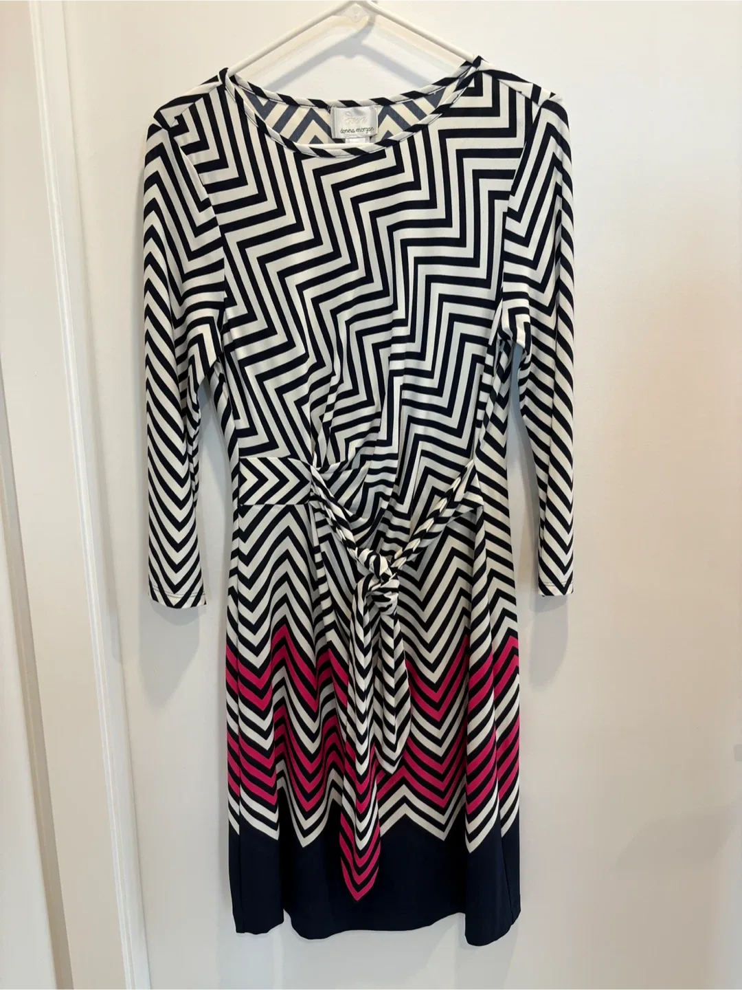 Donna Morgan Size 10 Dress - Black, White, Pink thumbnail