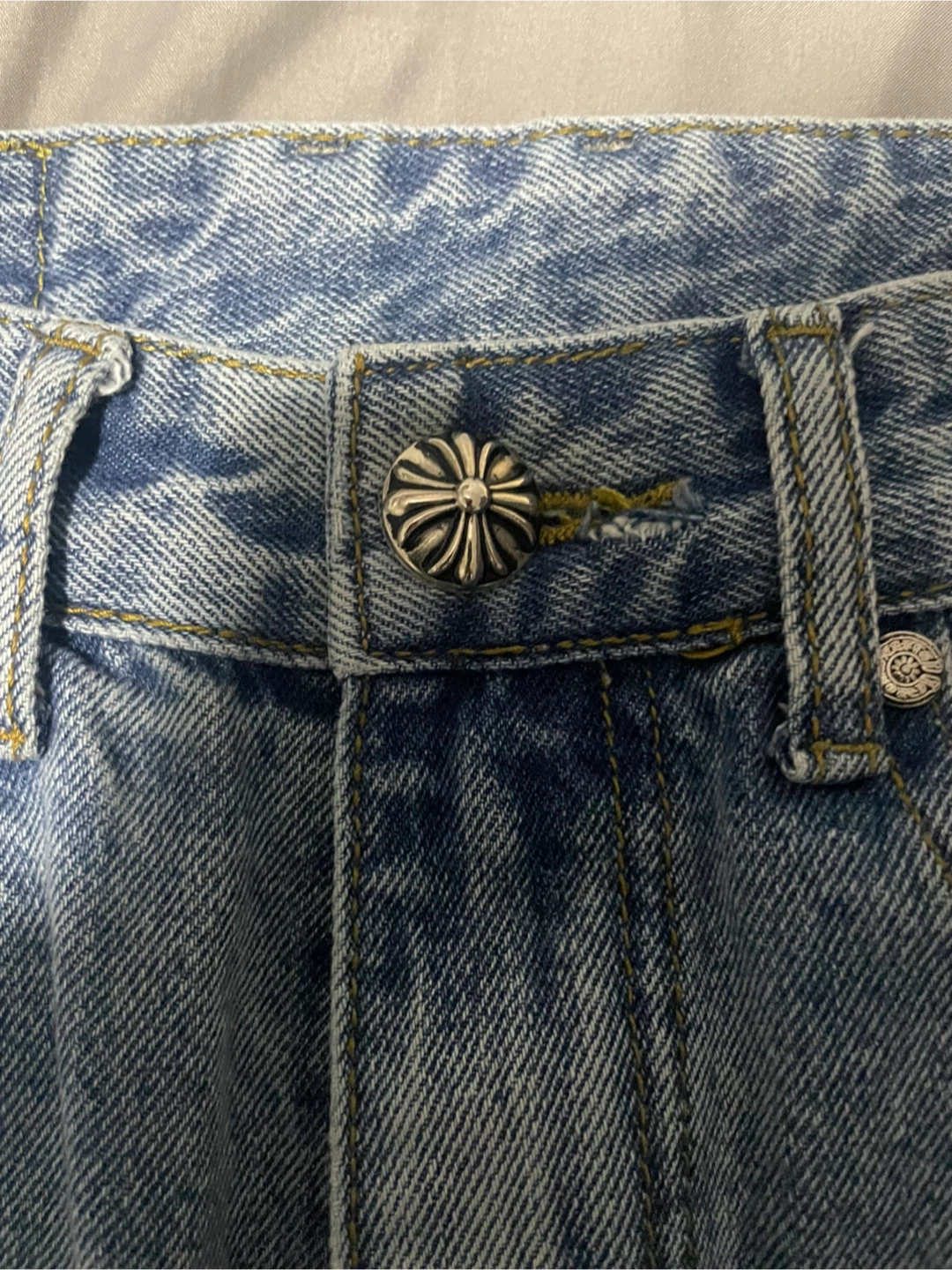 Chrome Hearts Levi's 550 Denim Shorts - photo 2