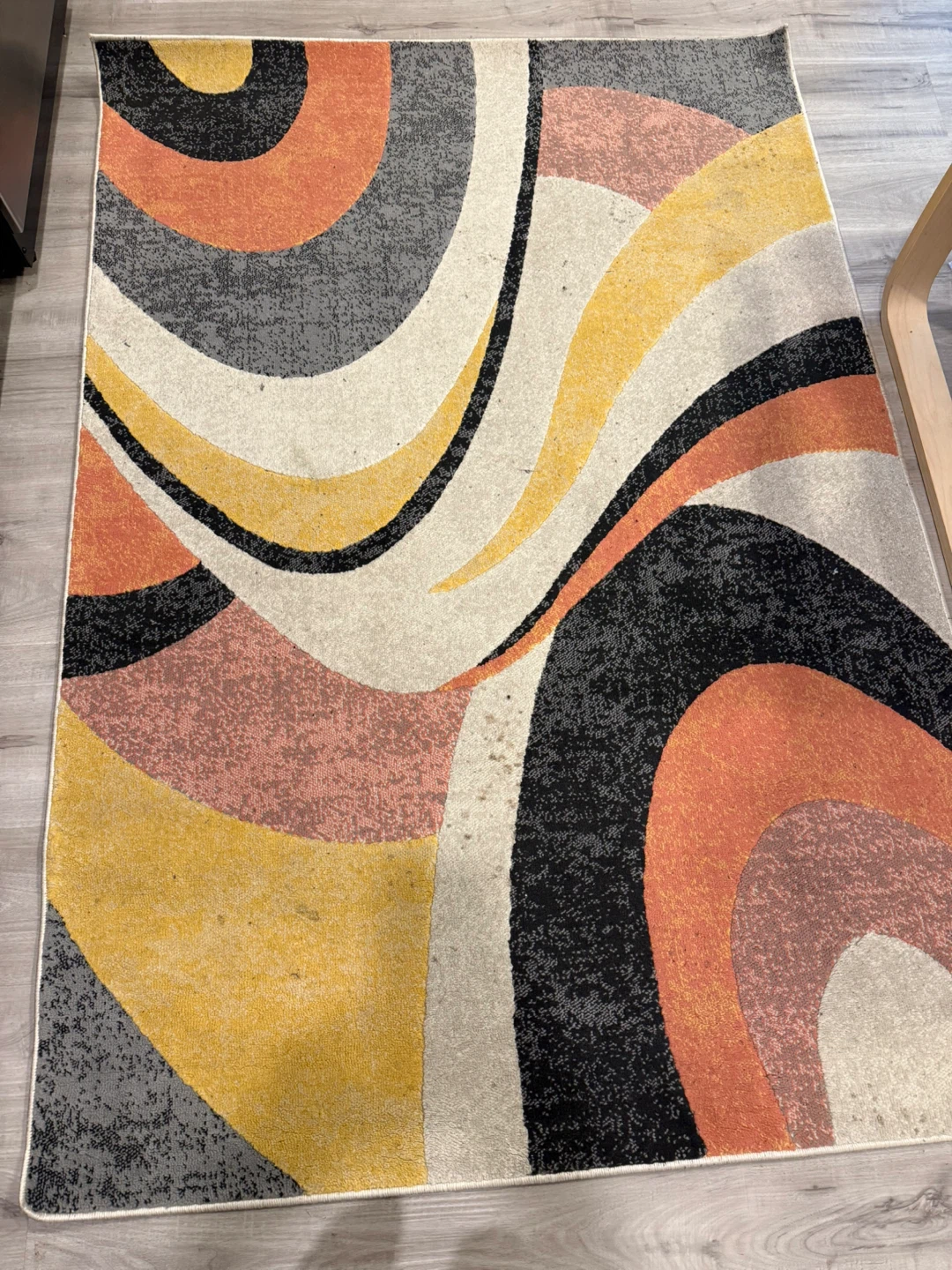 Abstract Pattern Area Rug