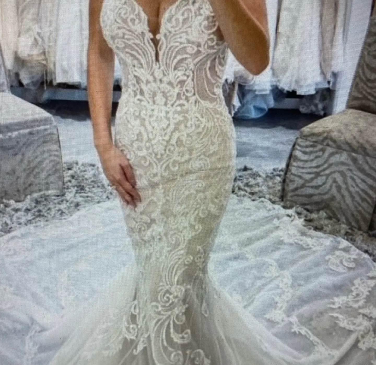 Wedding dress- Essence of Australia brand new image indicator(5)