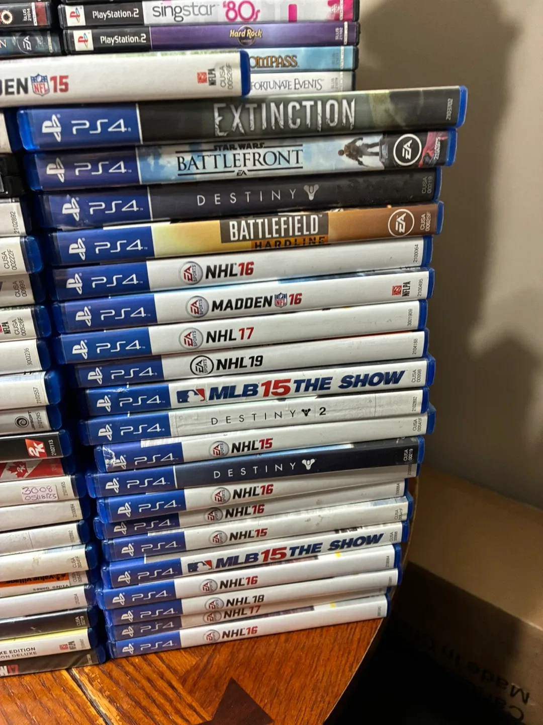 Mixed Lot of Xbox, Playstation Games image indicator(8)