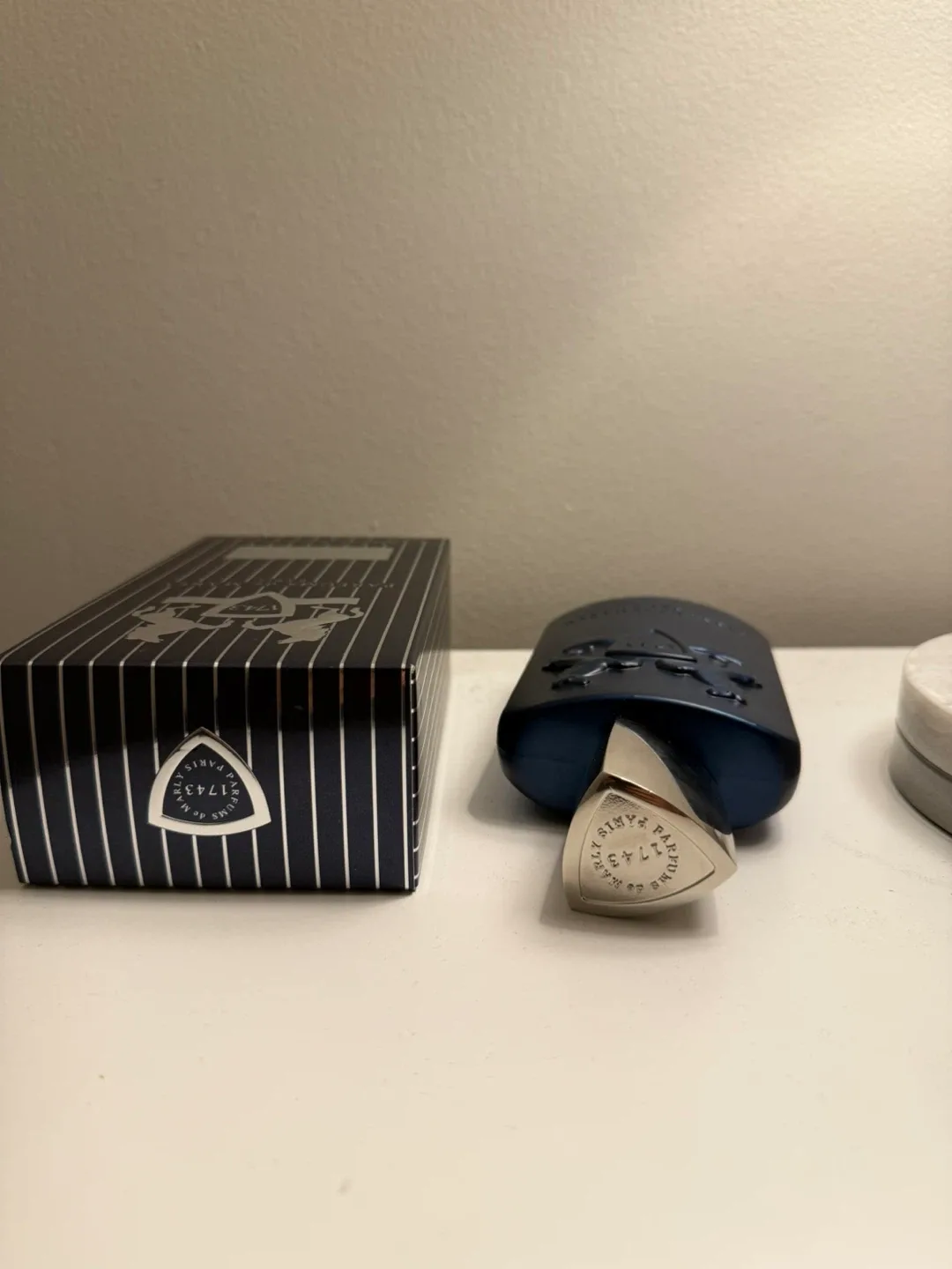 Parfums de Marly Layton  4.2 oz image indicator(3)