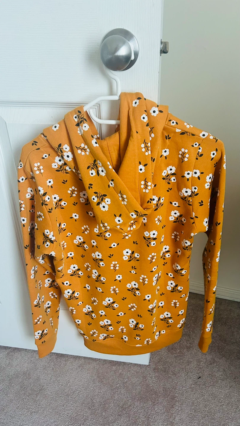 Silvour Floral Hoodie - Size M - photo 2