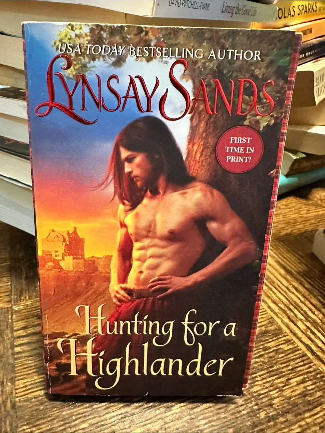 Hunting for a Highlander by Lynsay Sands thumbnail