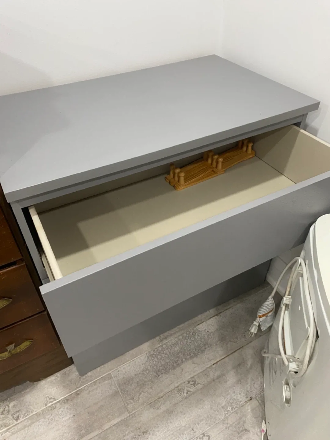IKEA Malm 3-Drawer Dresser - Grey image indicator(2)