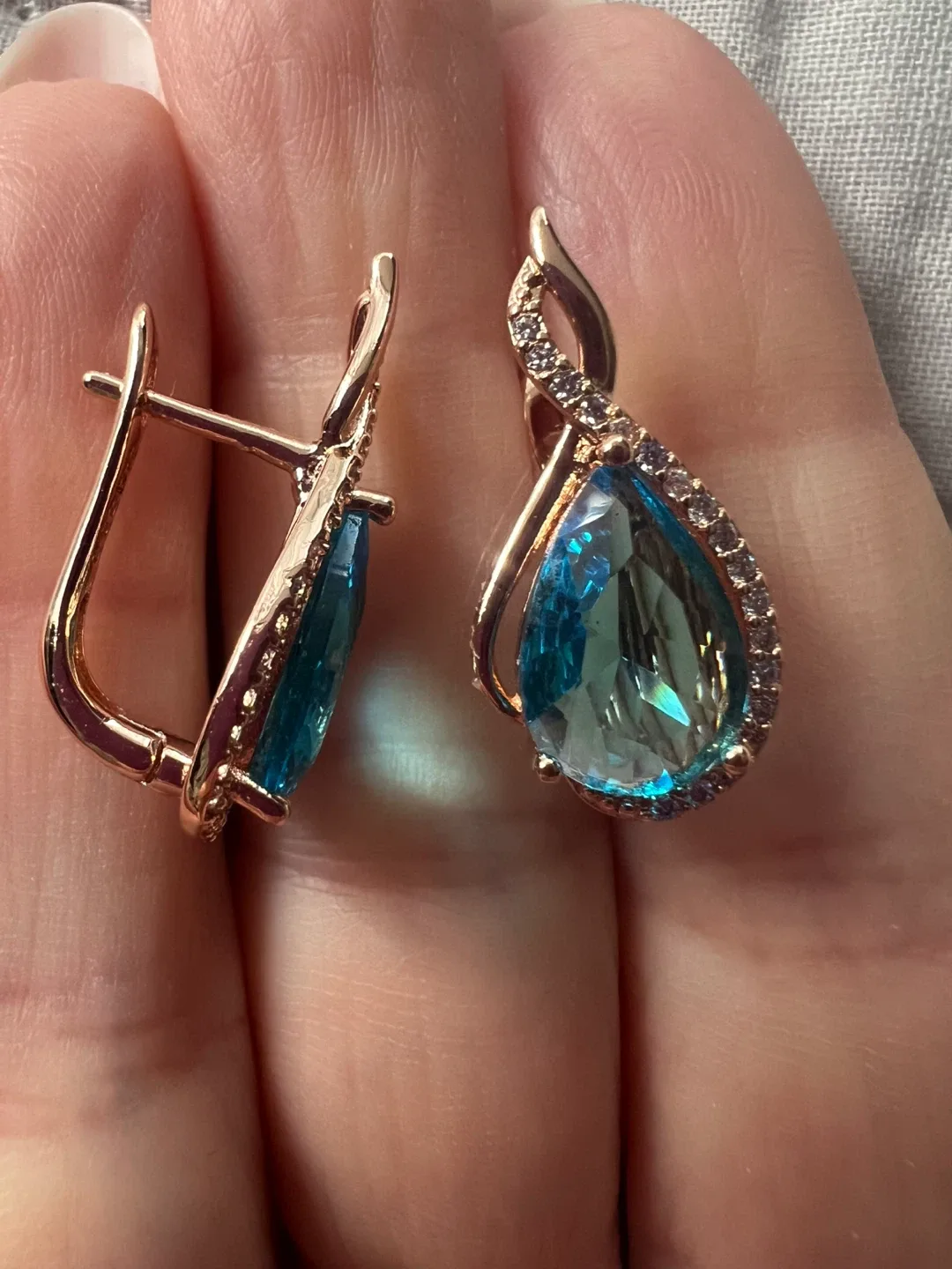 14k blue topaz earrings
