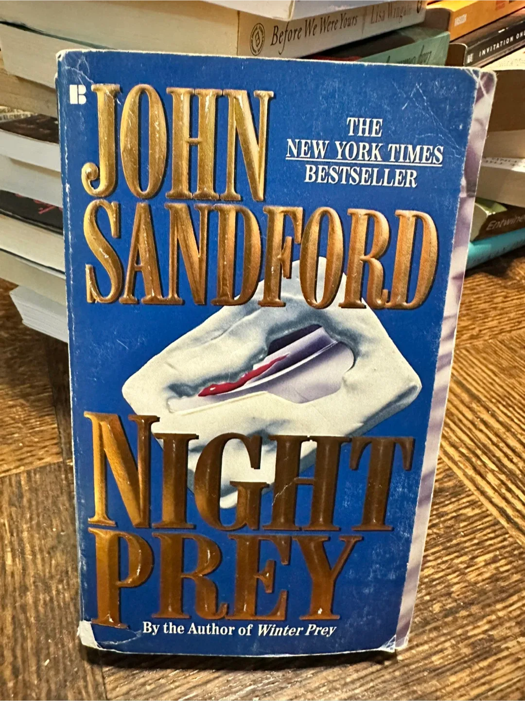 Night Prey by John Sandford thumbnail