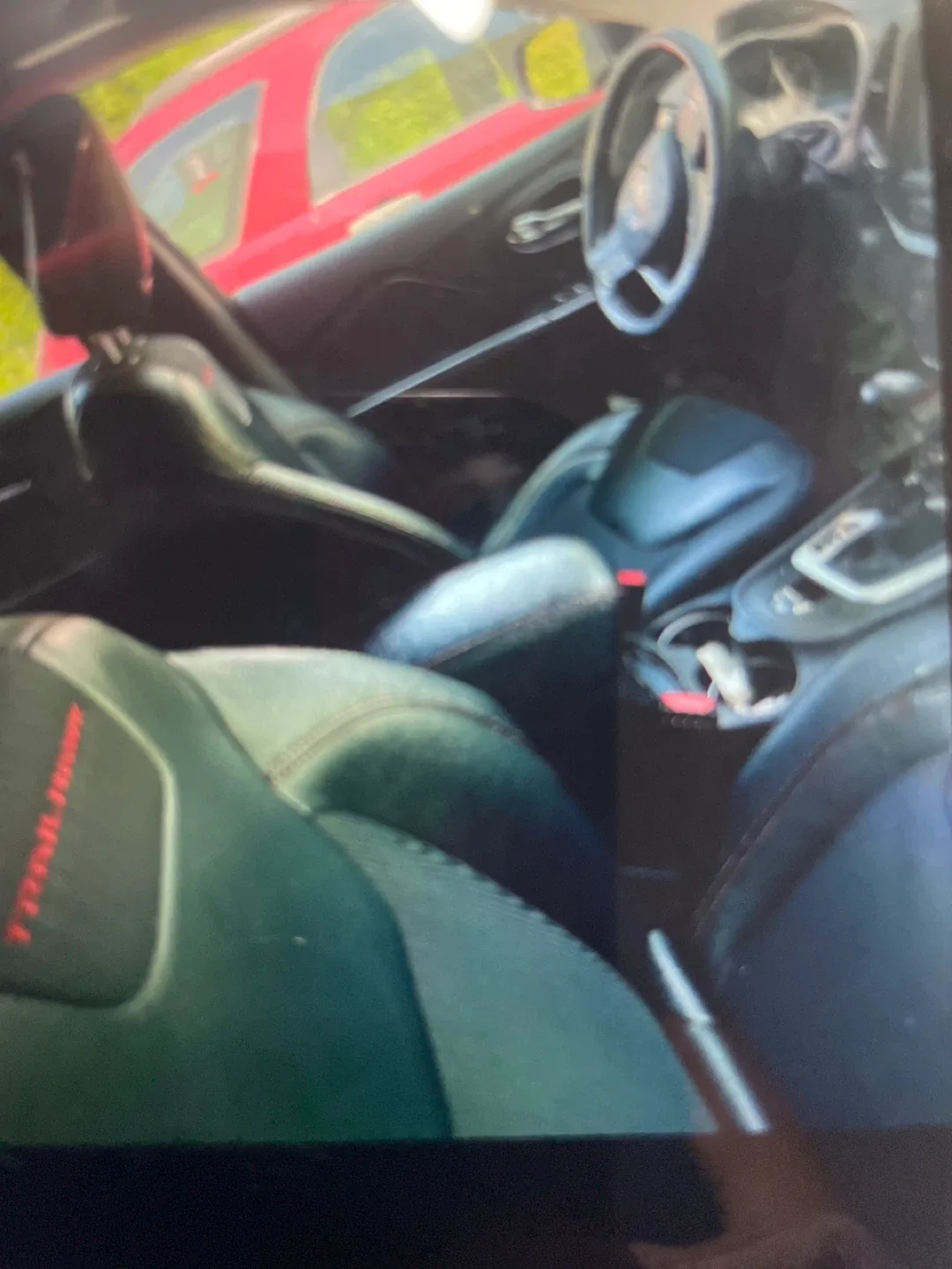 4 doors Cheroke  car image indicator(2)