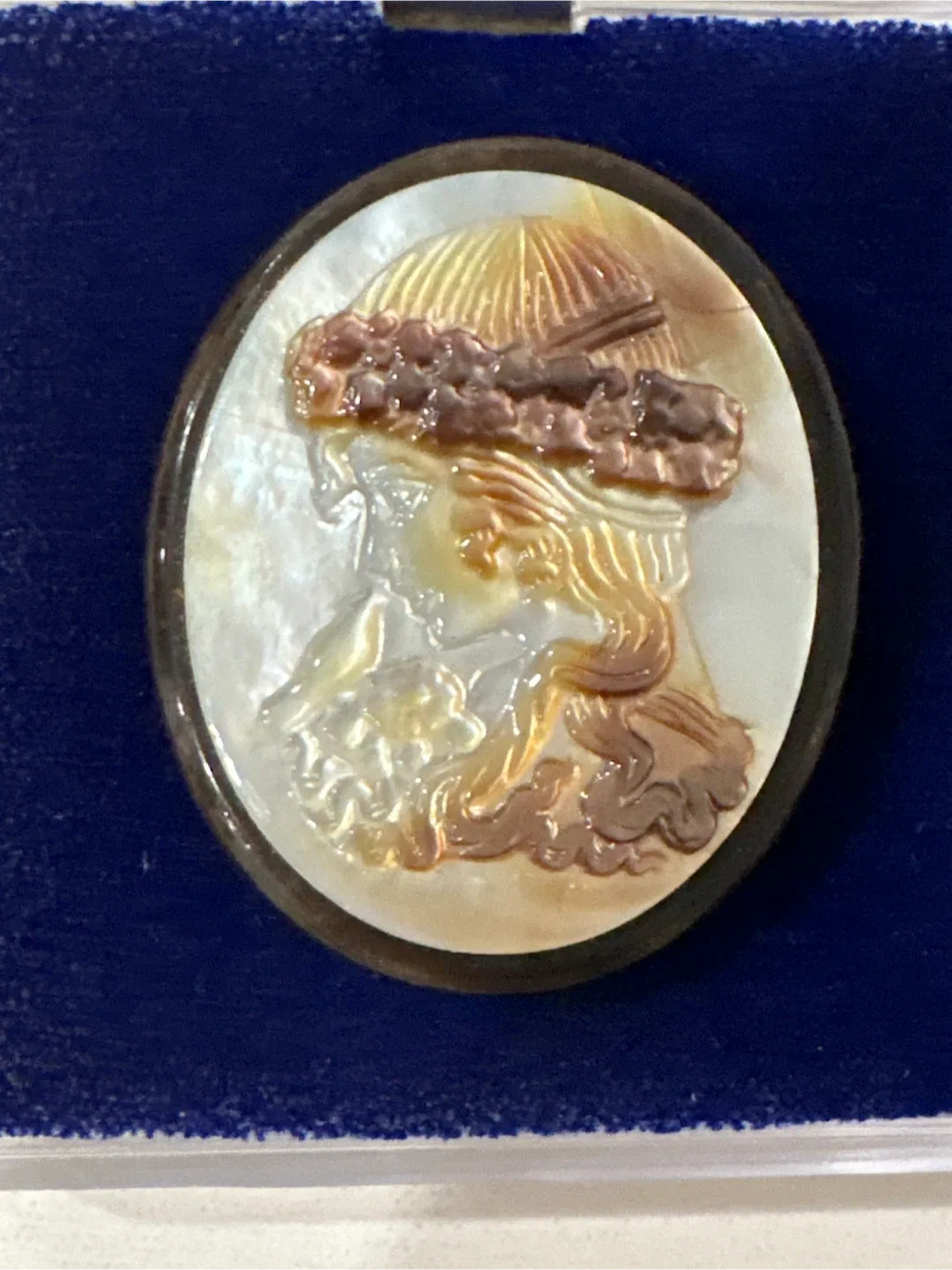 Magnetic Health Jewellery Brooch image indicator(6)