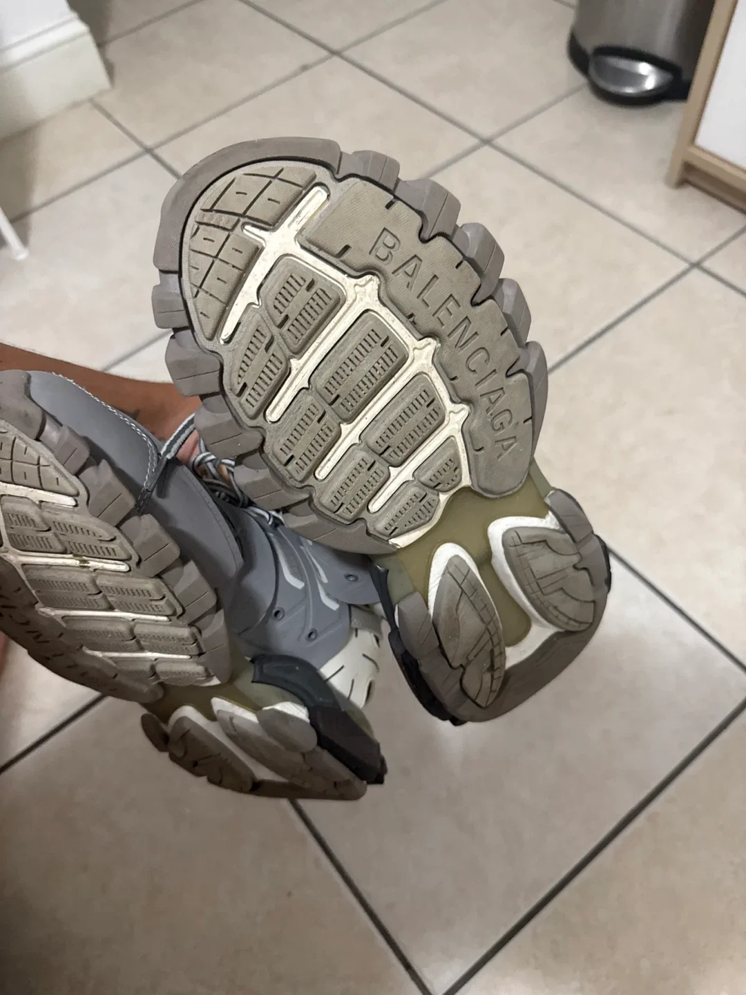 Balenciaga Track Sneakers Size 42 image indicator(2)