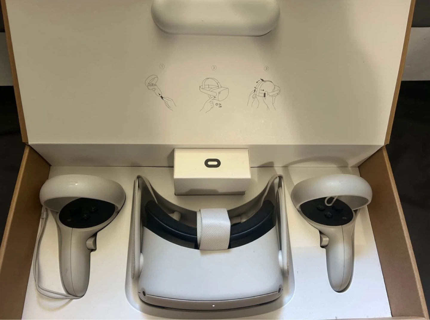 Meta Quest 2 VR Headset with Box - photo 2