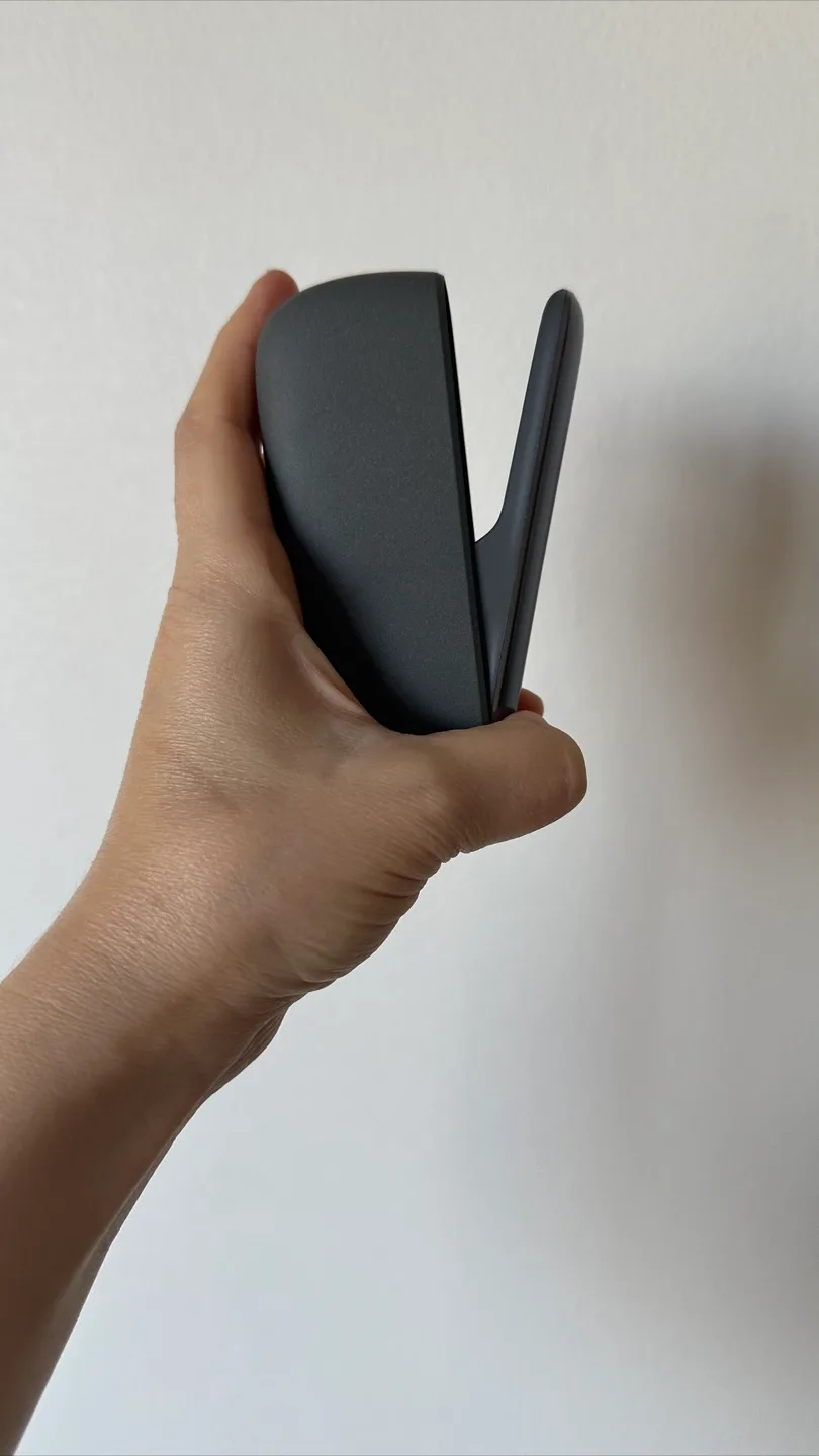 IQOS Iluma One Sunset Red Holder - The box didn't open! thumbnail