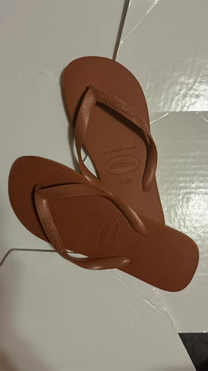 Havaianas Brown Flip Flops Size 41-42 EU image indicator(3)