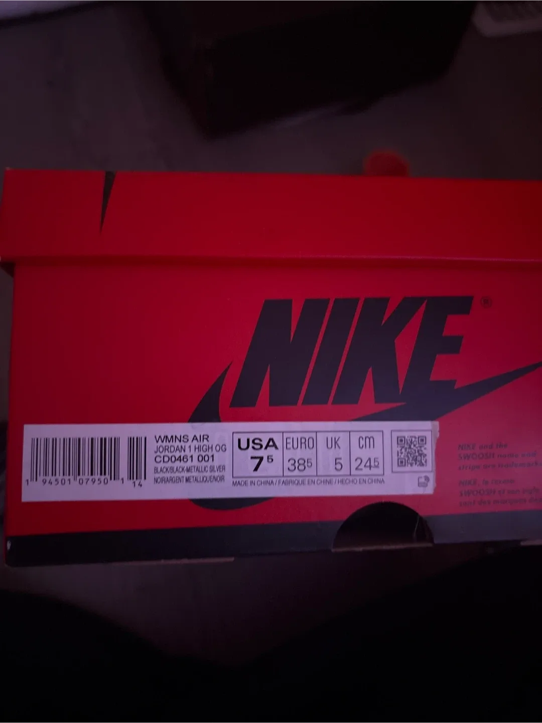 Nike Air Jordan 1 High OG Black/Silver (Wmns 7.5) image indicator(3)