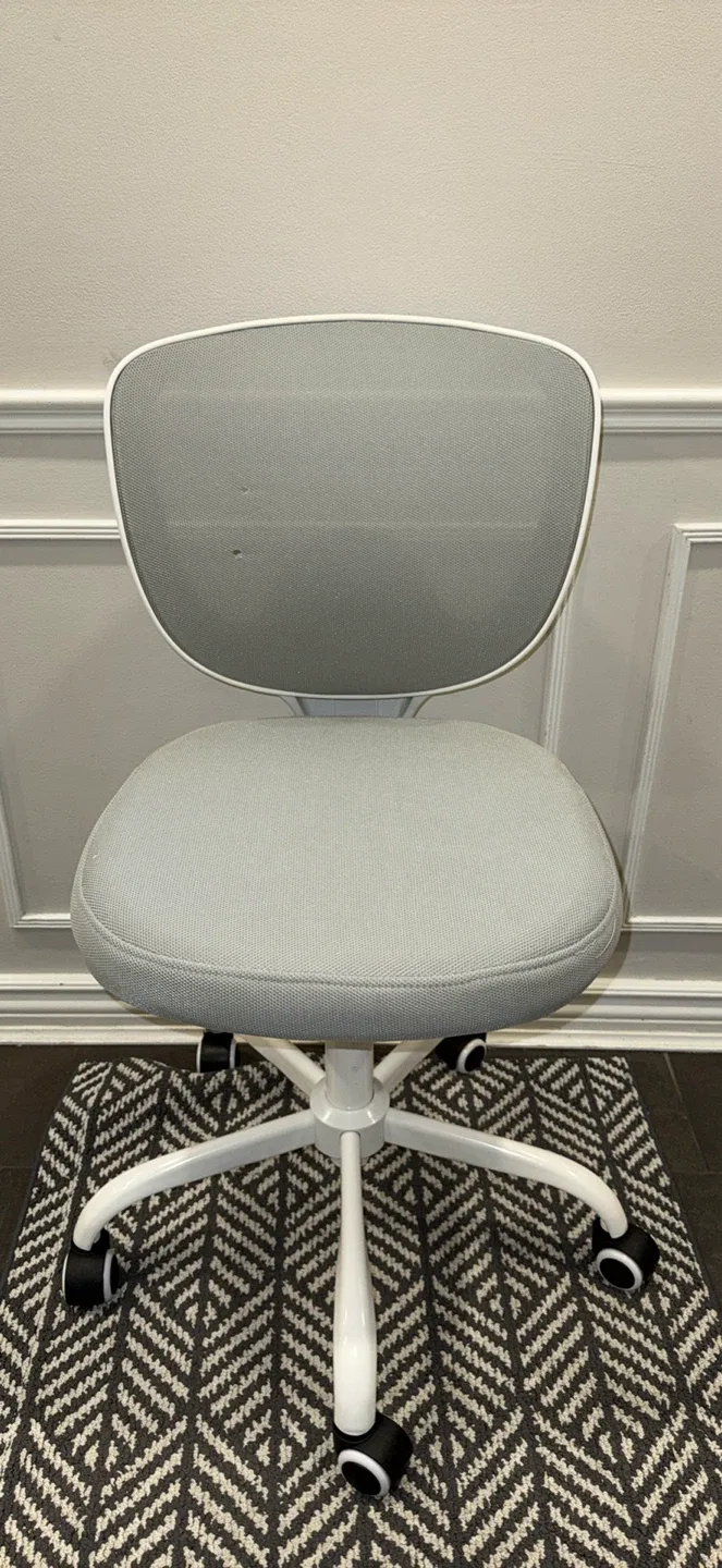 Gray Office Chair with Paw Print Design image indicator(5)