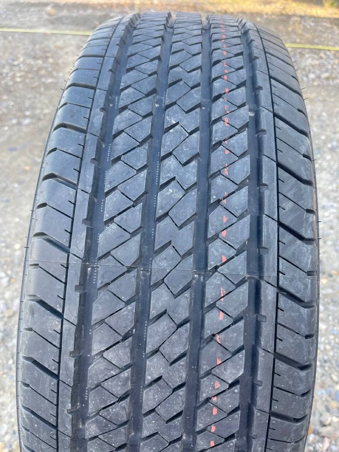 Bridgestone Dueler P255/70R16 Tire image indicator(5)