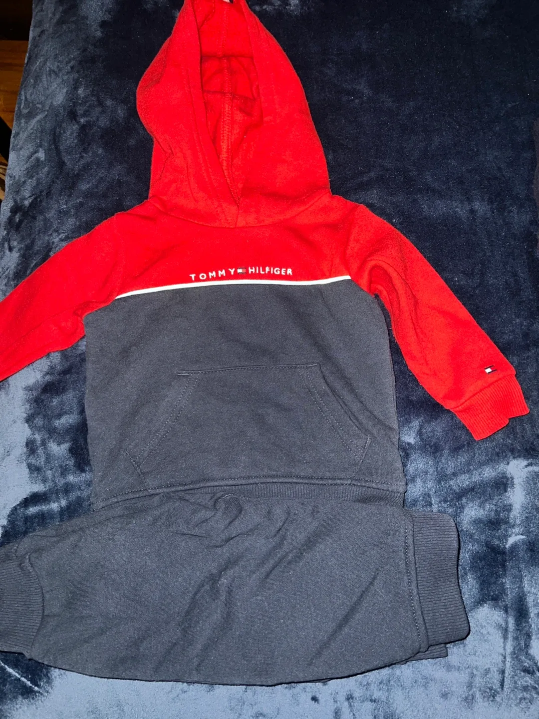 Tommy Hilfiger Baby Clothes Bundle image indicator(8)