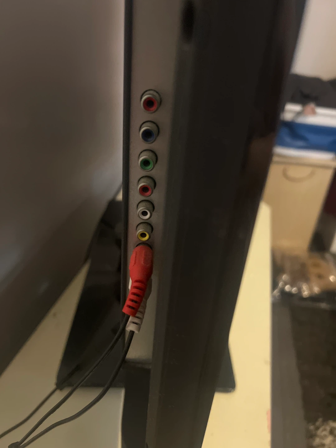 Sharp LC-40LE431U 40" LCD TV - photo 2
