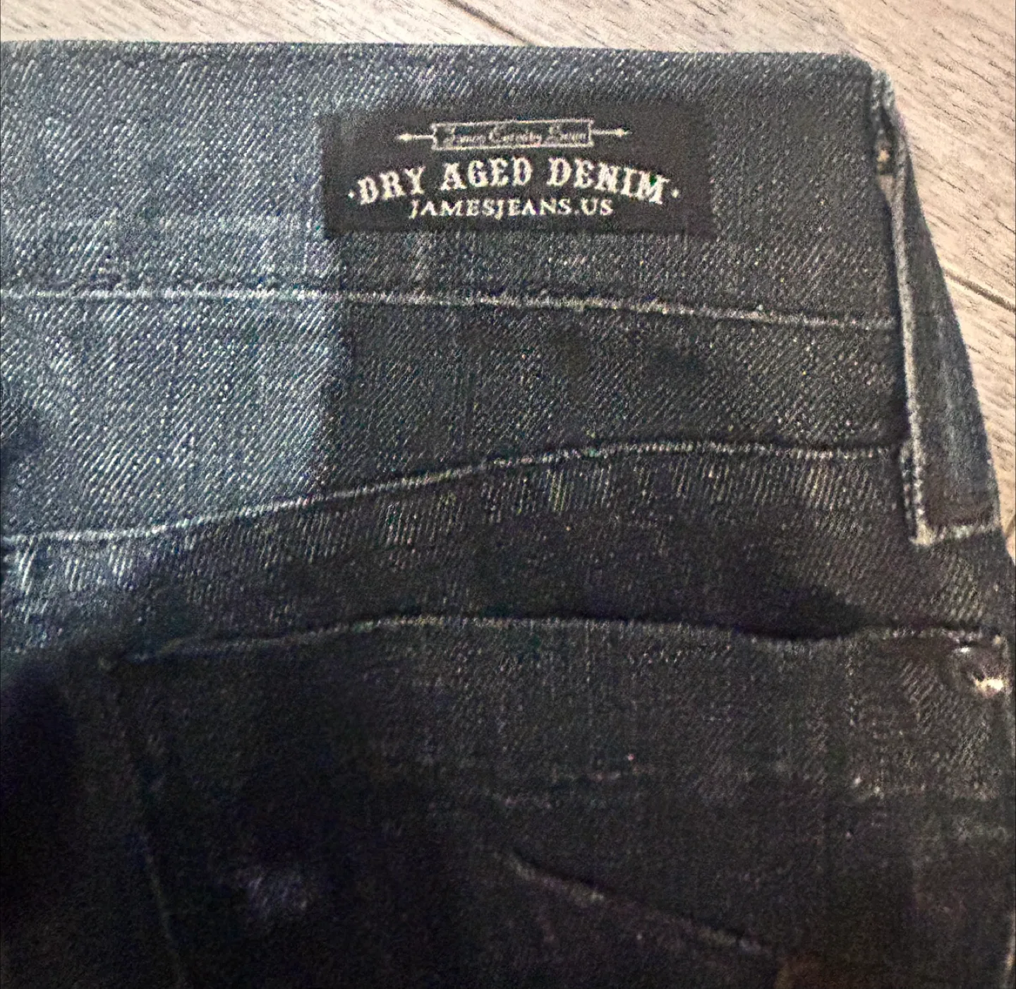 JAMES JEANS US Dry Aged Denim Jeans image indicator(7)