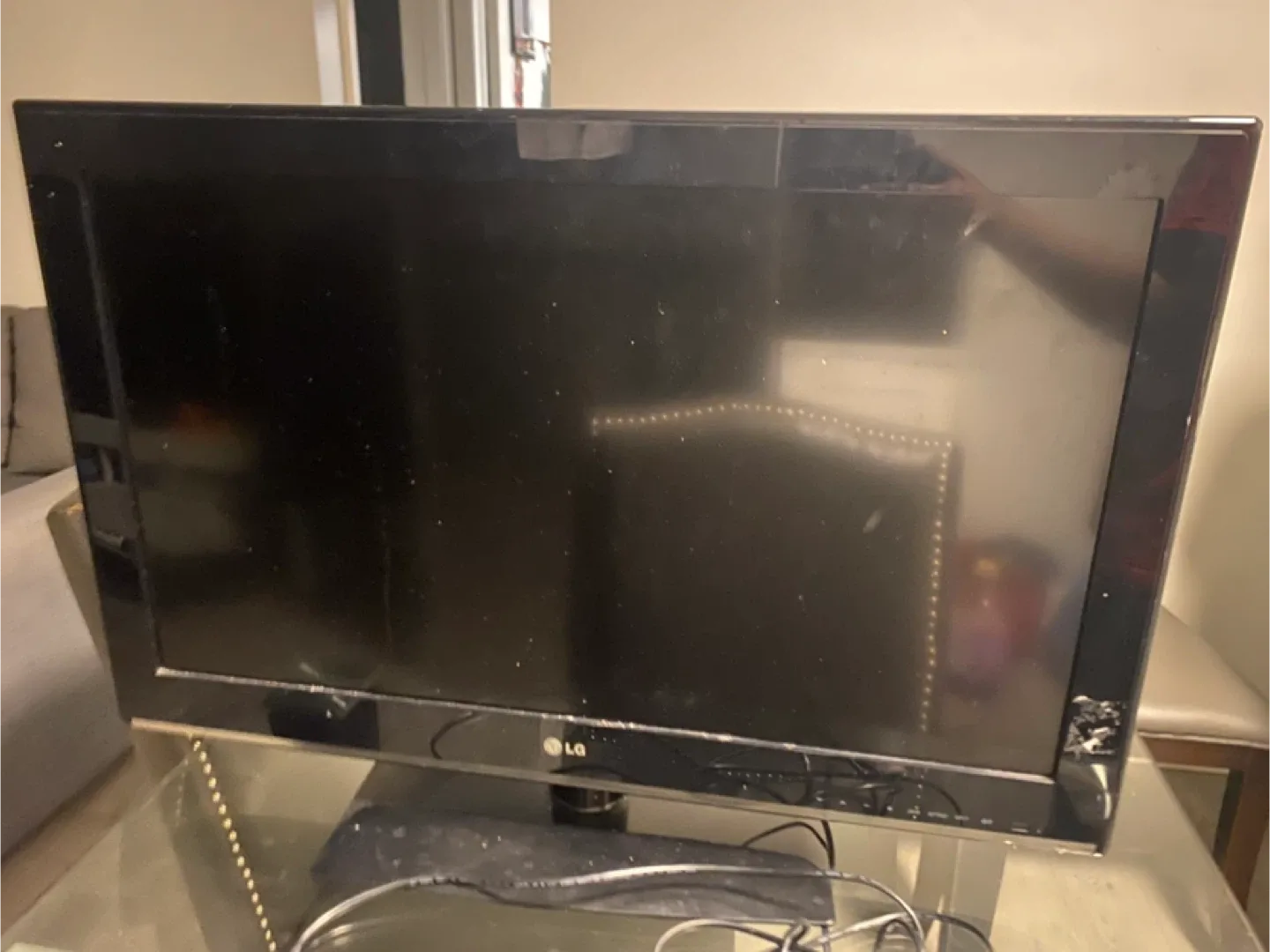 LG 32CS460 32" TV thumbnail