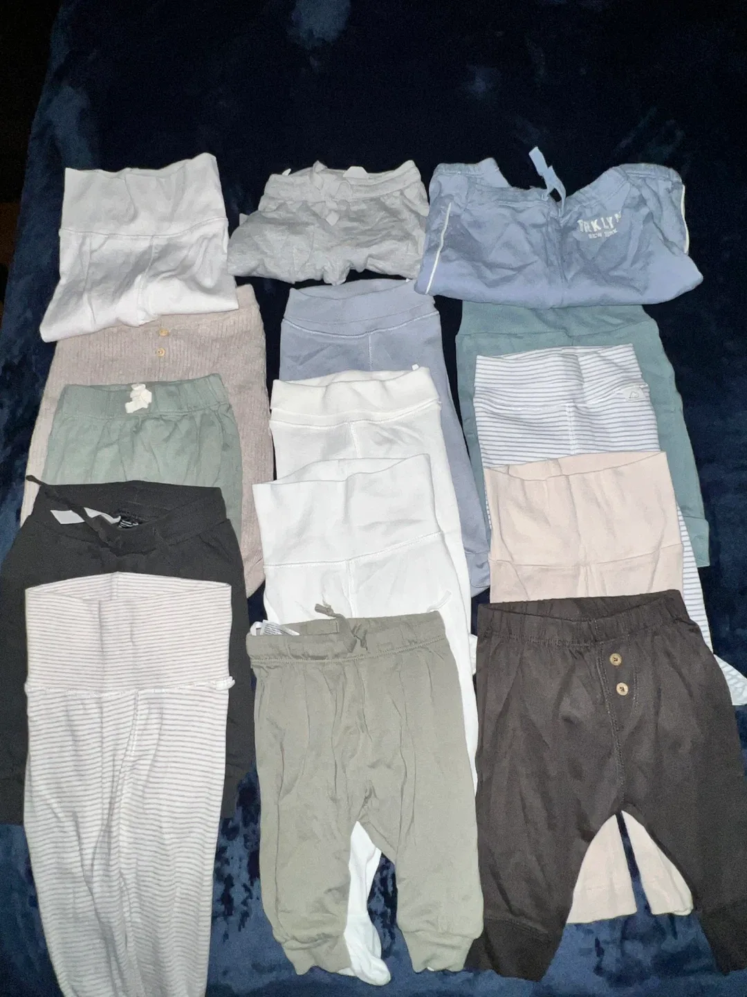 H&M Baby Clothes Bundle - Various Sizes image indicator(6)