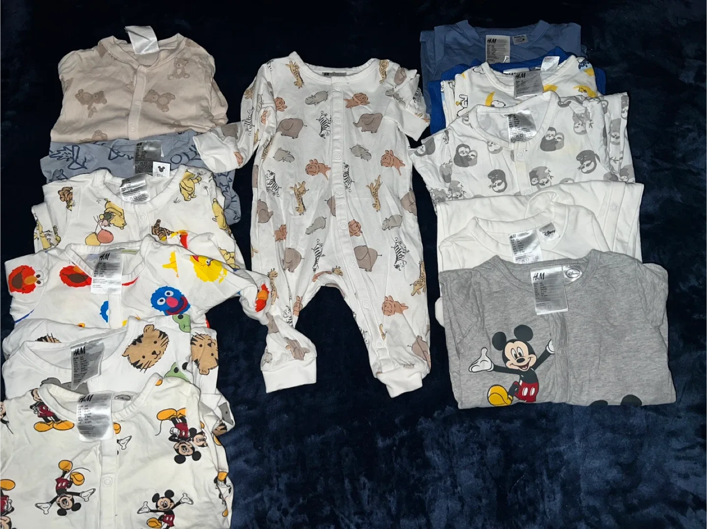 H&M Baby Clothes Bundle - Various Sizes image indicator(7)