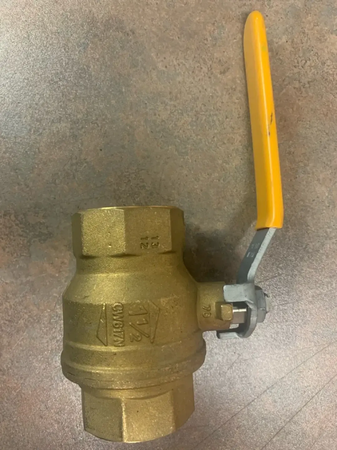 Brass Ball Valves, various sizes, 600 WOG, 35 total. image indicator(10)