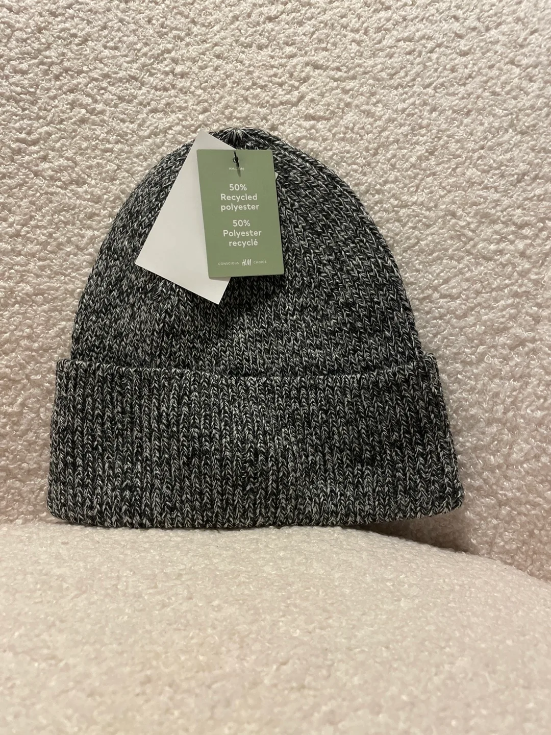 New H&M Recycled Polyester Beanie thumbnail