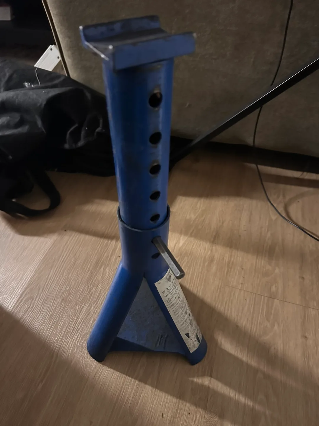 WANDA Jack Stand - Blue image indicator(2)