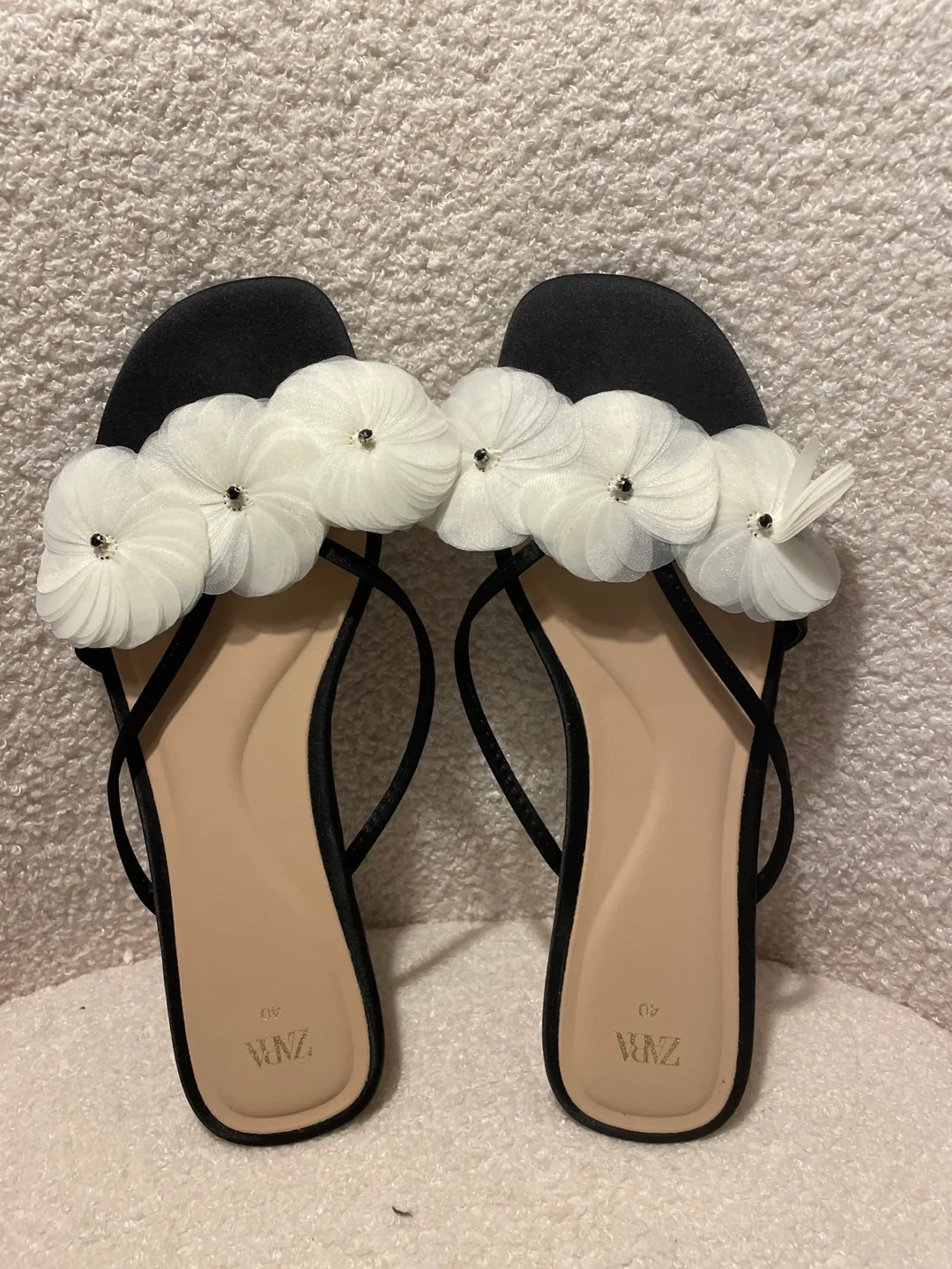 Zara Flower Thong Sandals - Size 40 thumbnail