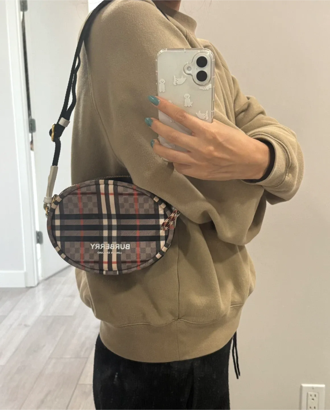 Burberry Cleo Checkered Crossbody Bag - Pale Rose image indicator(5)