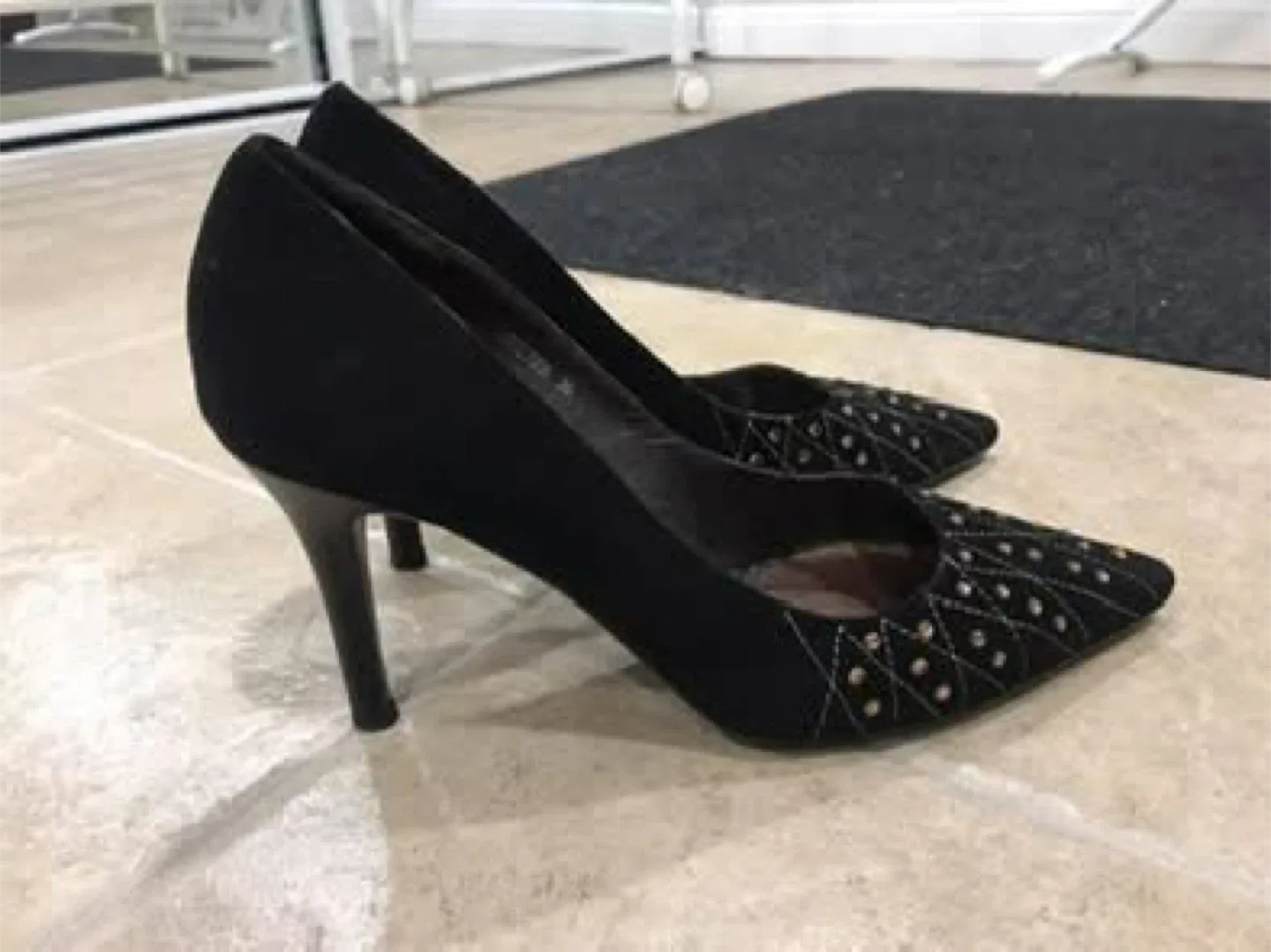 High-heels, size 6 (EU size 36), 70-100% new image indicator(3)