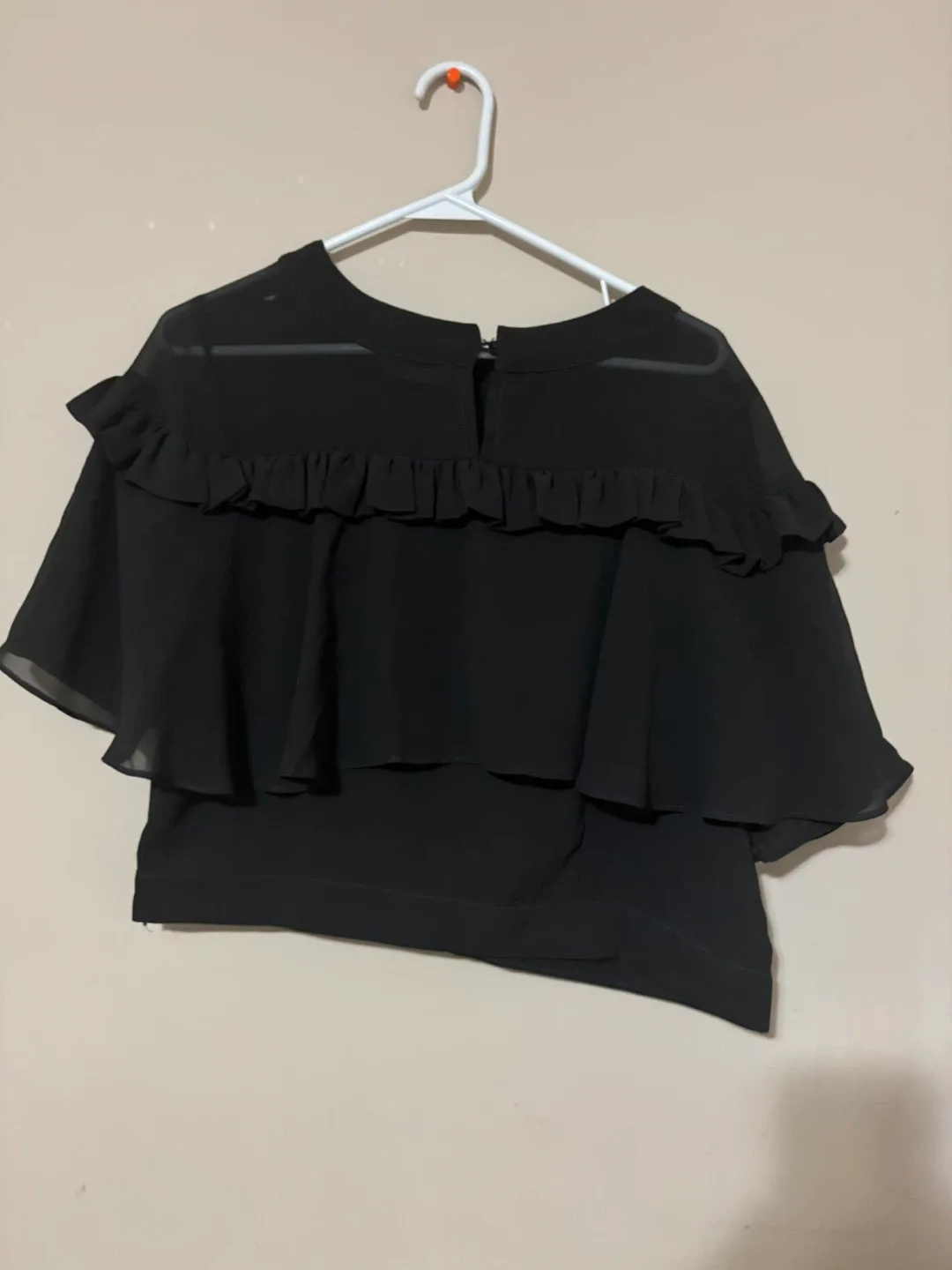 Black Ruffle Blouse image indicator(3)